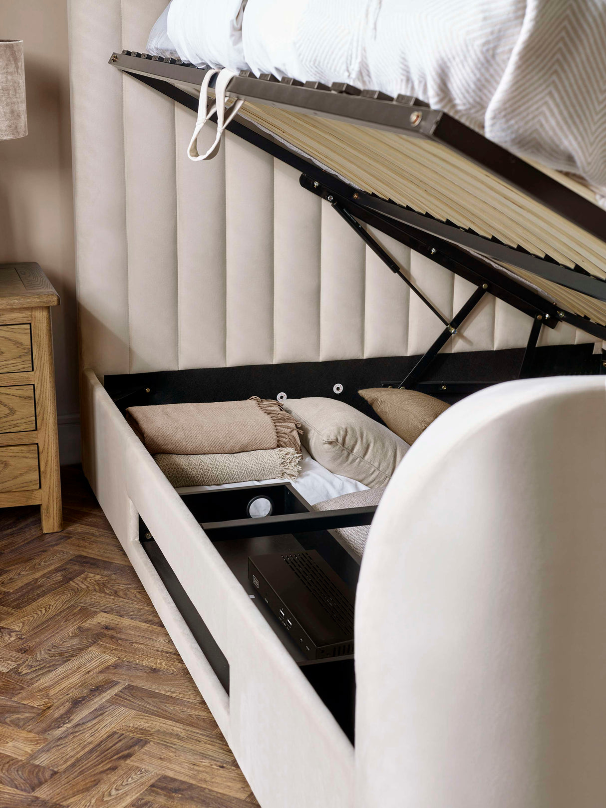 Alana Side-Lift Ottoman TV Bed
