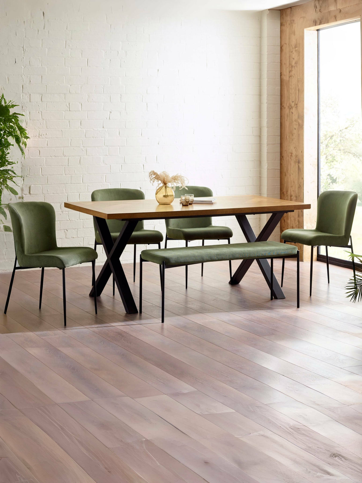 Aron Rectangular 4-6 Seater Dining Table