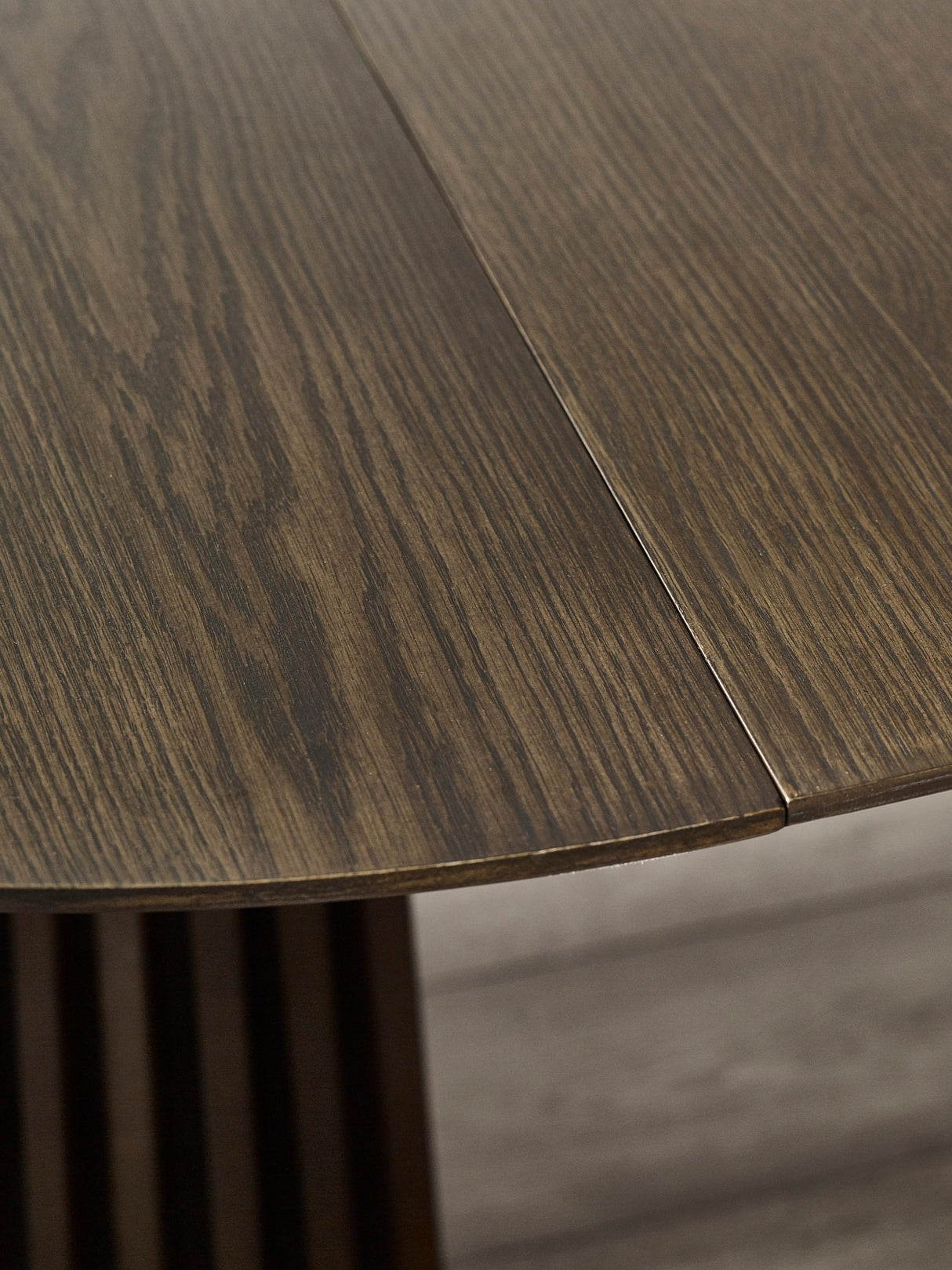 Arya Round to Oval Extending 4-6 Seater Dining Table