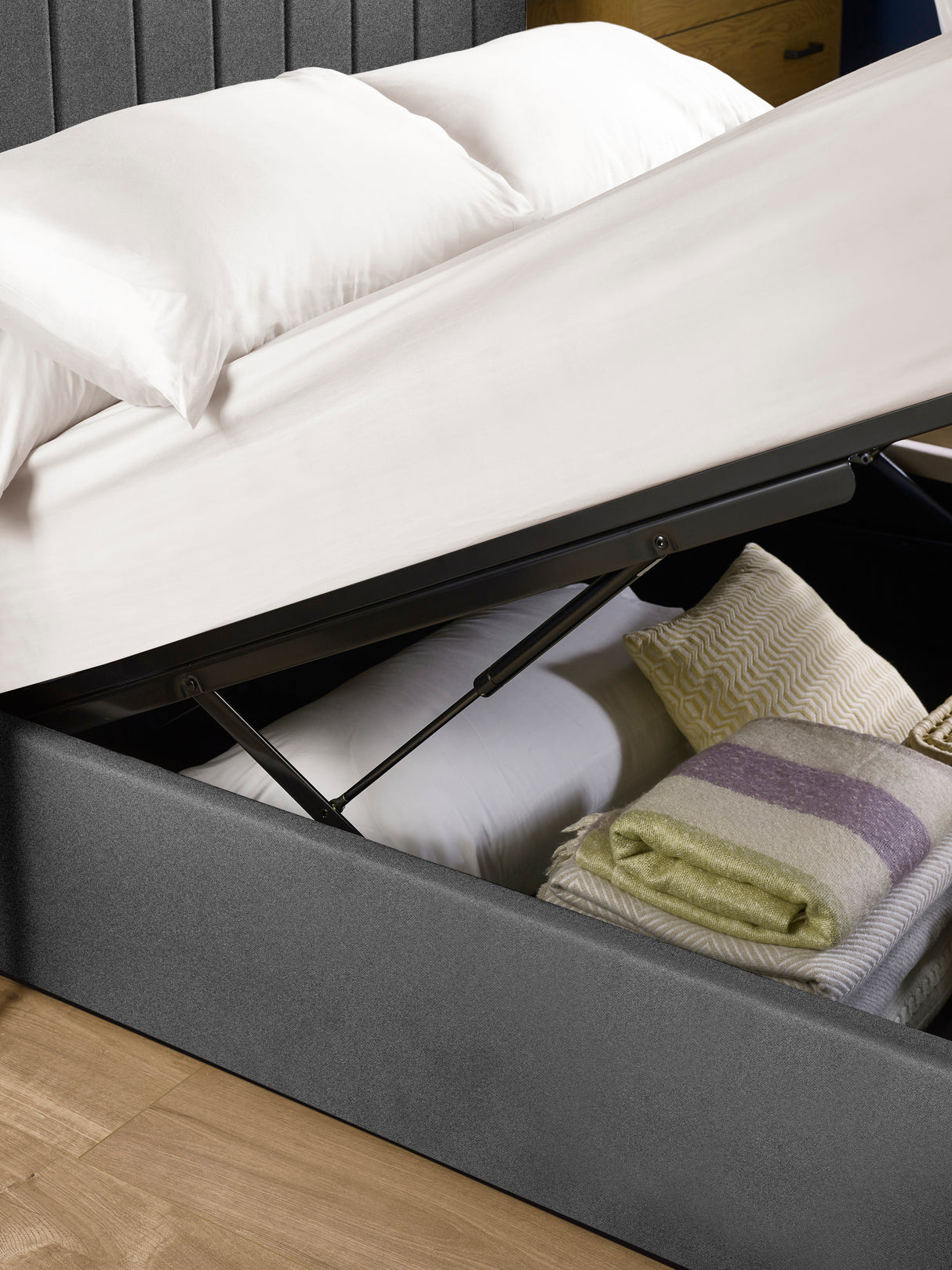 Aylen Upholstered Ottoman Storage Bed