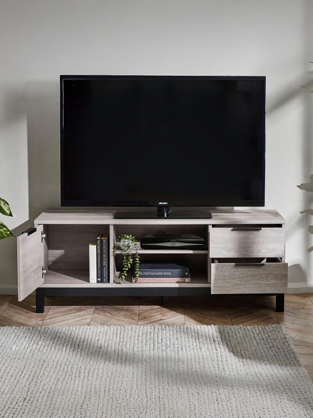 Bali TV Unit