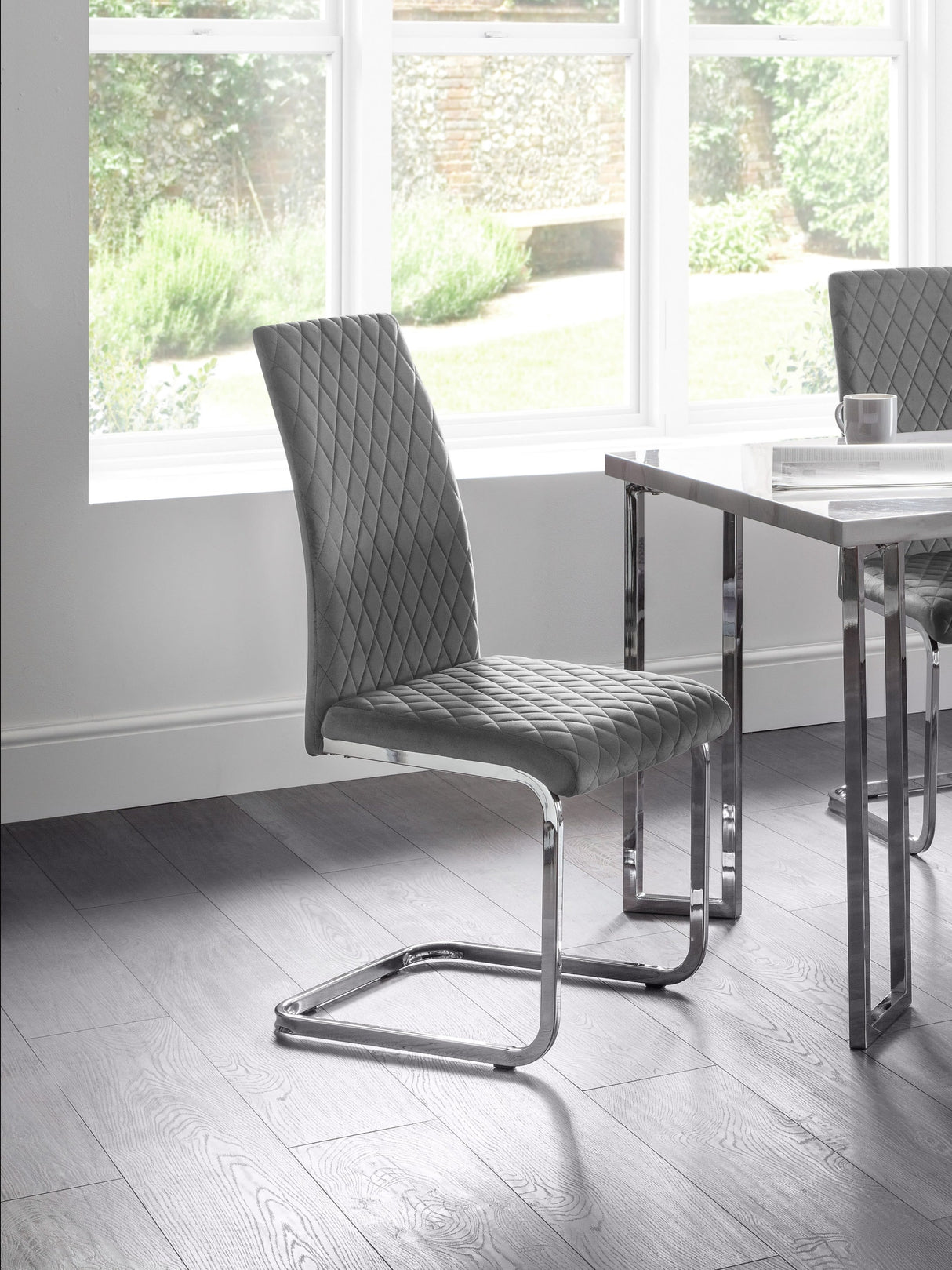 Calabria Upholstered Dining Chair (Set of 4)