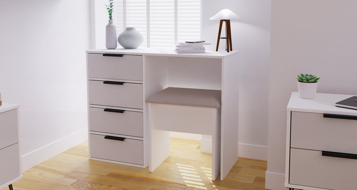 Hong Kong C 4 Drawer Vanity