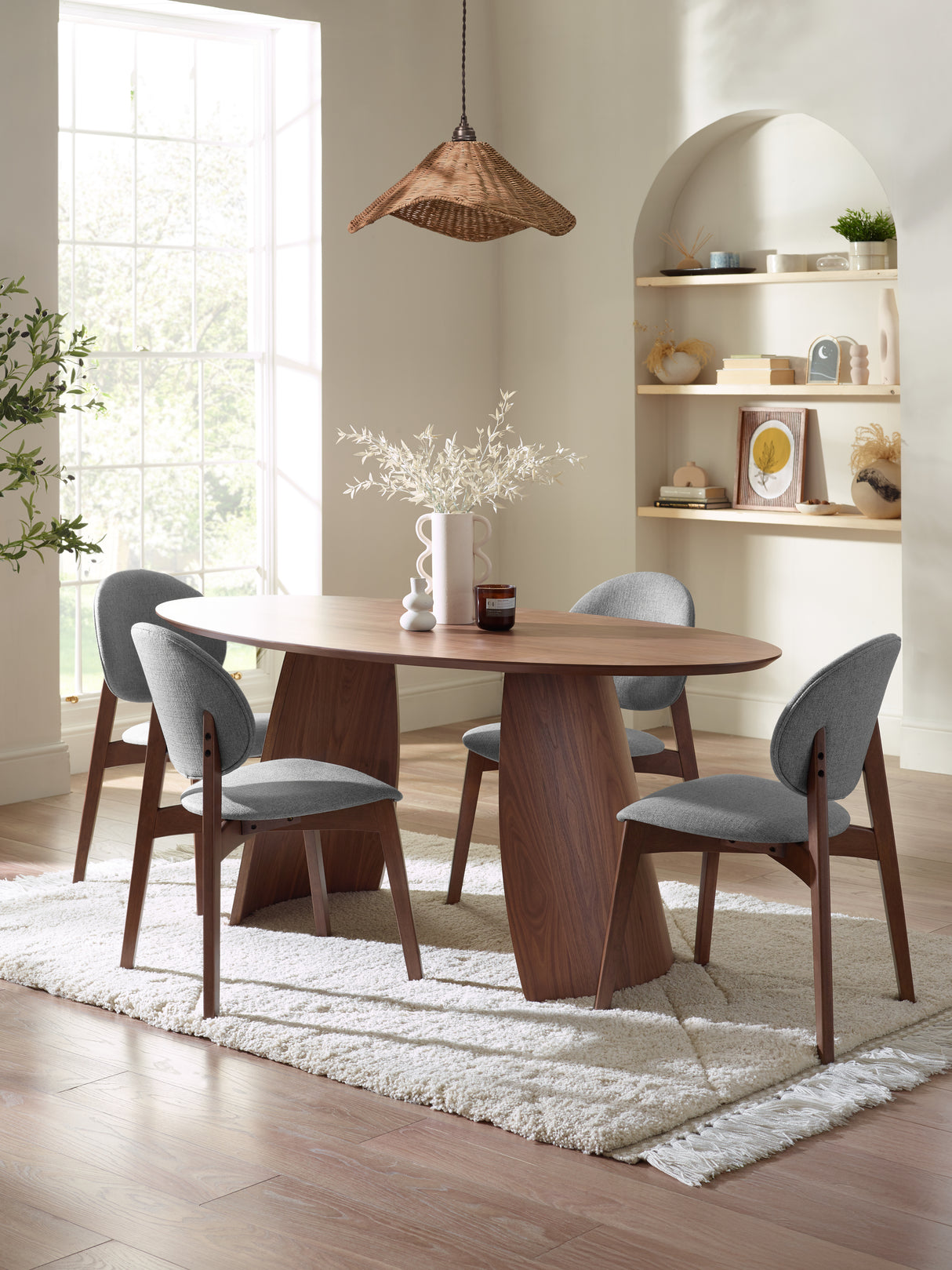 Julius Oval Dining Table