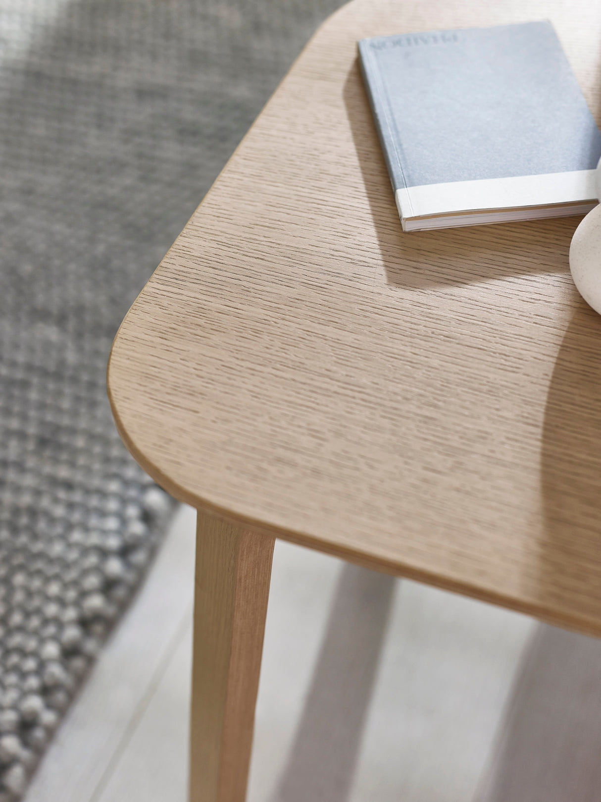 Kaito Square Side Table with Curved Legs
