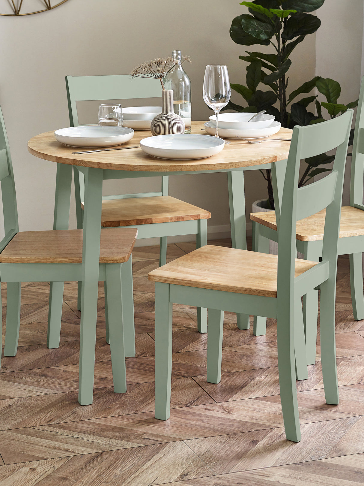 Linwood Round 2-4 Seater Drop Leaf Dining Table