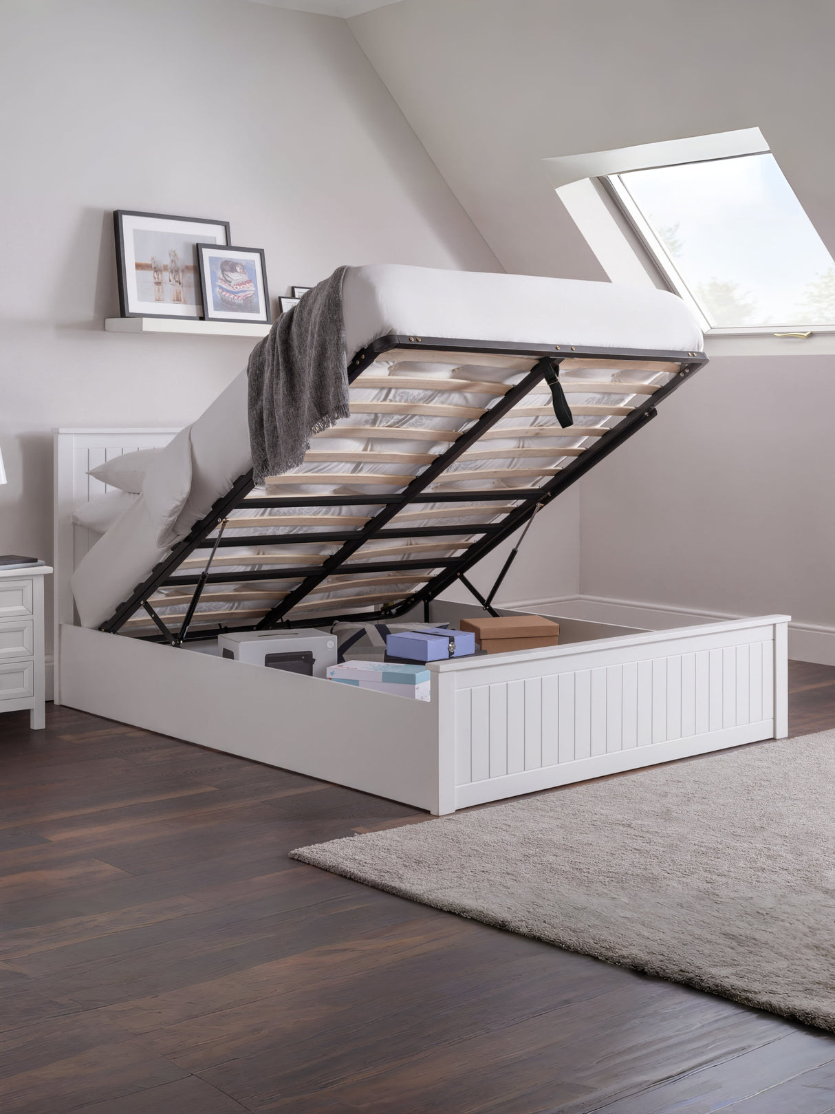 Maine Ottoman Storage Bed