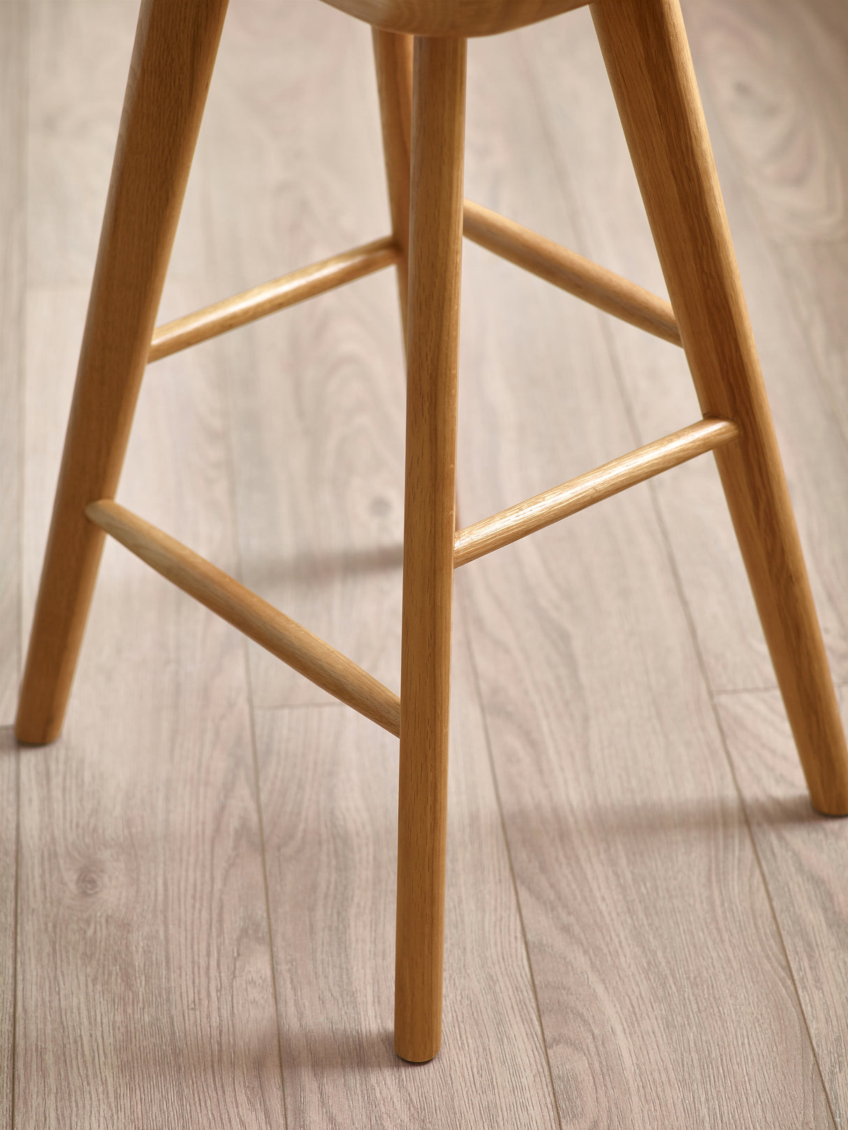Mulu Bar Stool