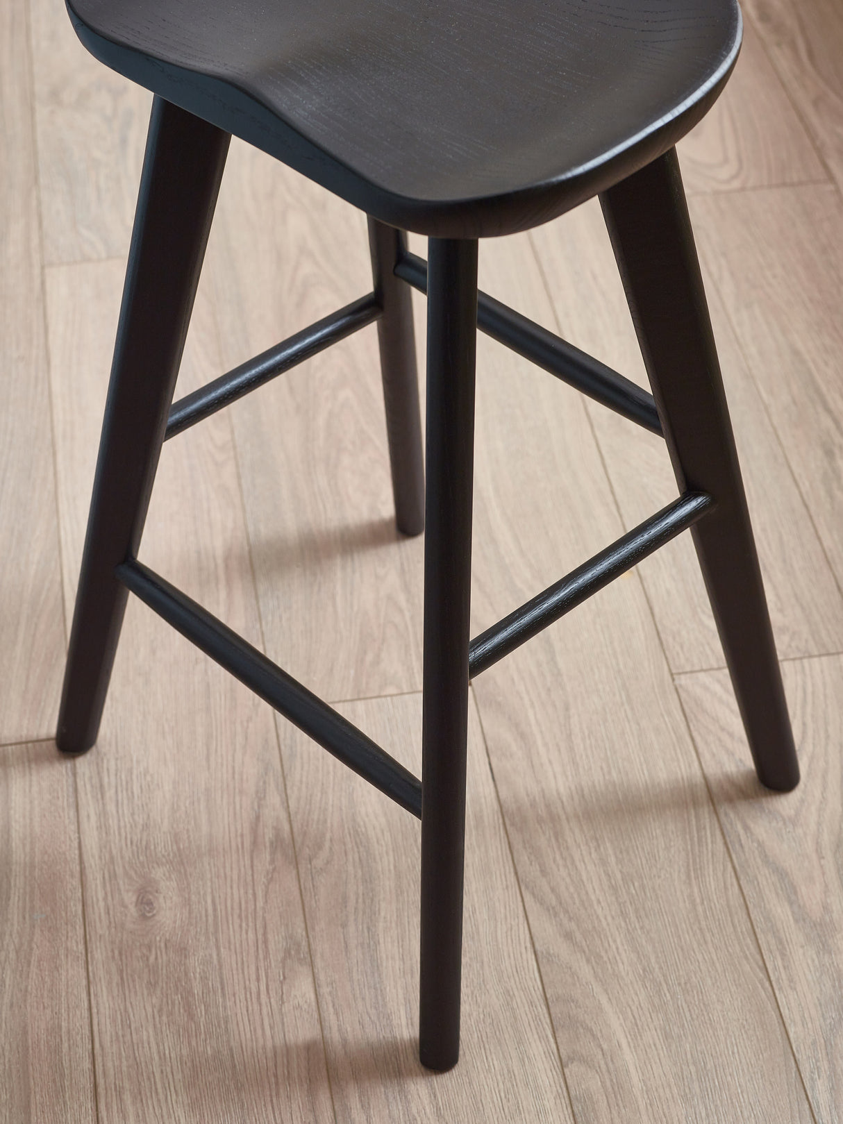Mulu Bar Stool