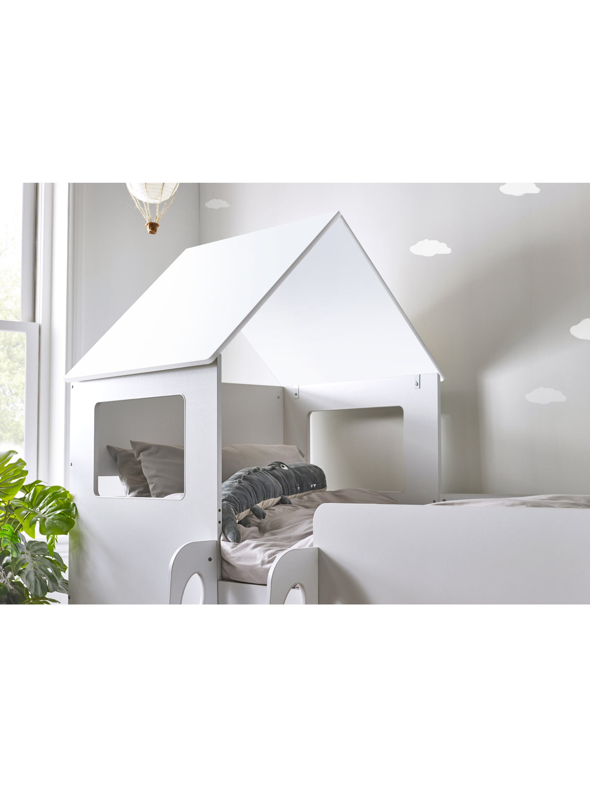 Orpheus Treehouse Mid Sleeper Bed