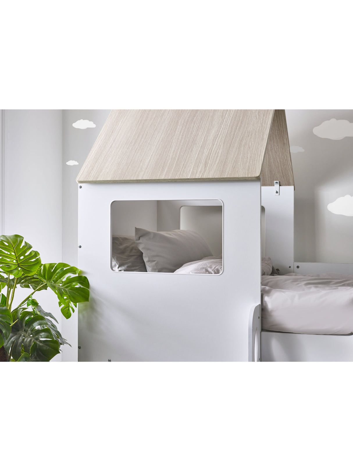 Orpheus Treehouse Mid Sleeper Bed