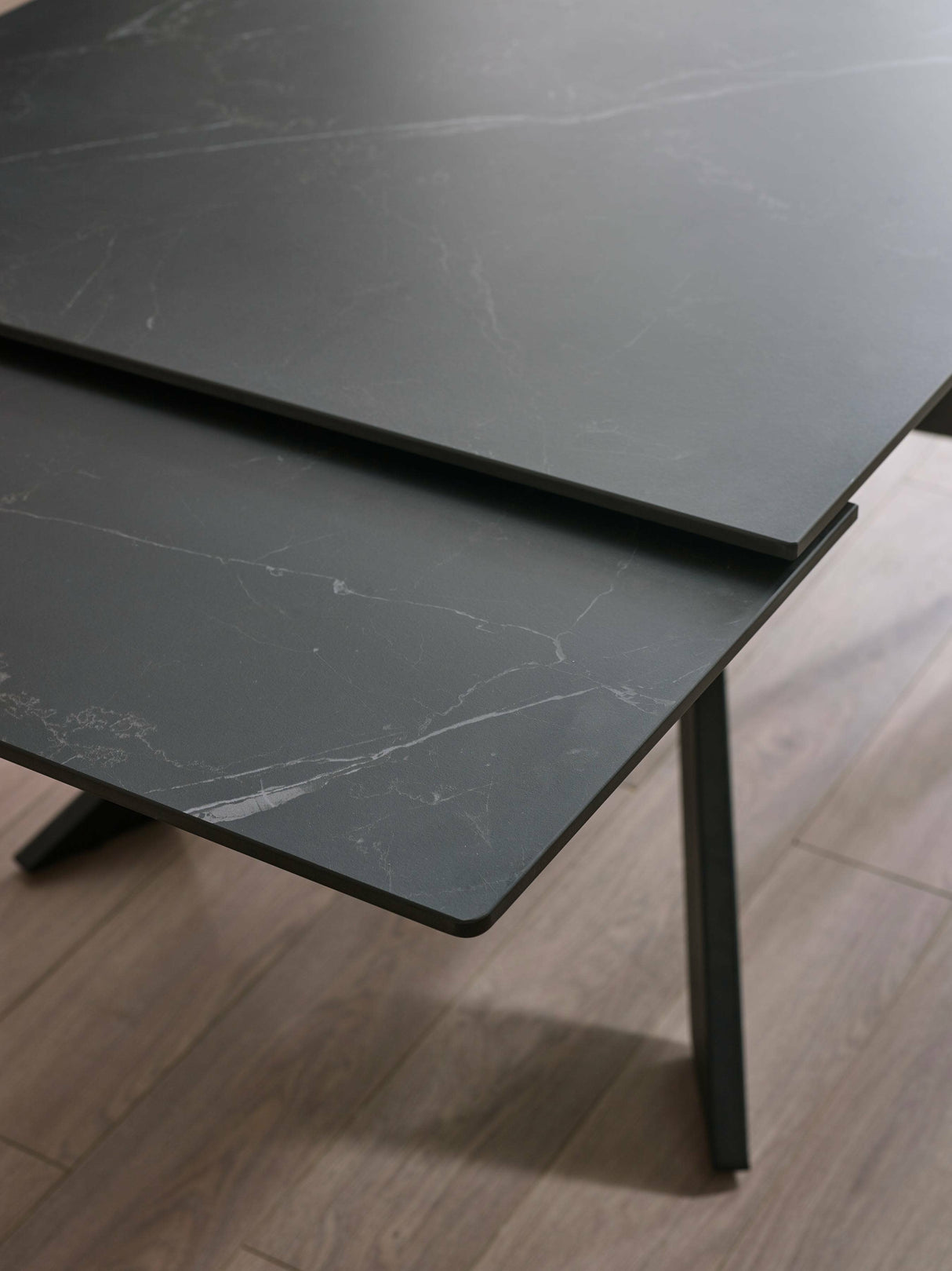 Osaka Rectangular Extending 6-8 Seater Dining Table