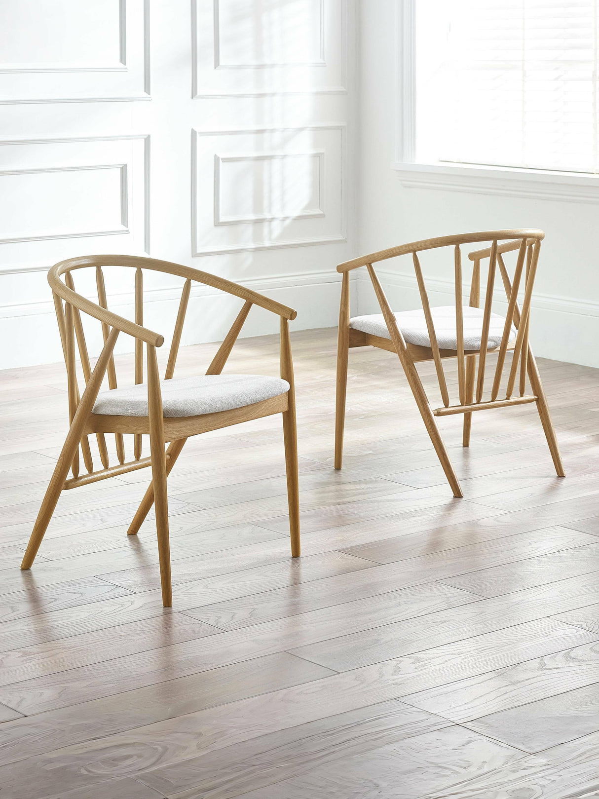 Rory Curved Spindle Back Upholstered Dining Chair