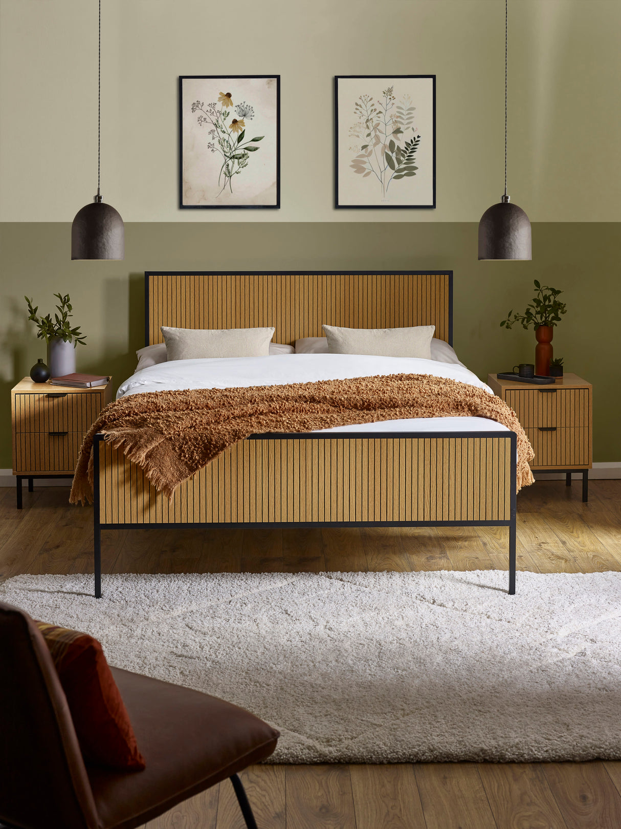 Sia Fluted Bed