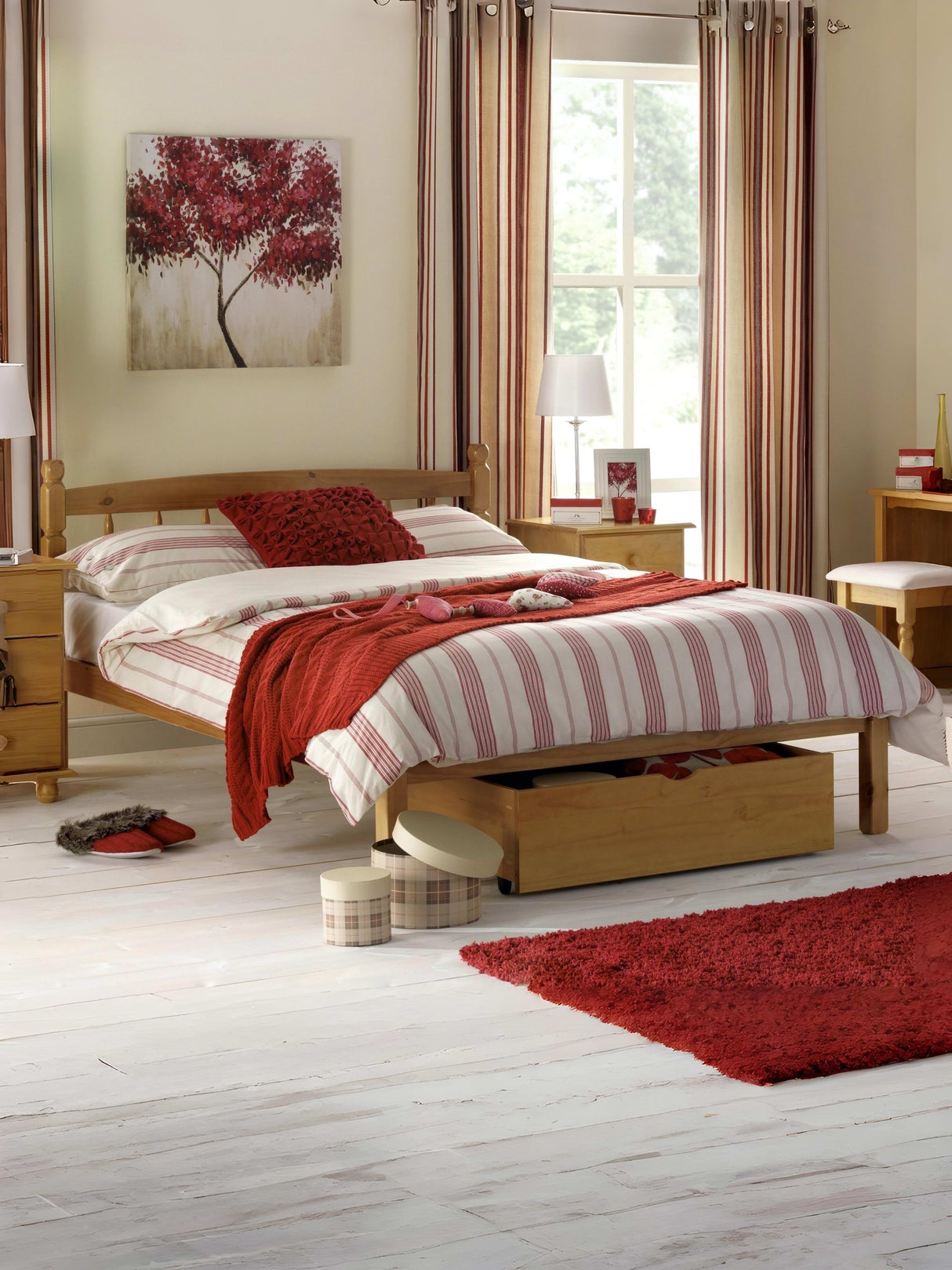 Pickwick Spindle Bed