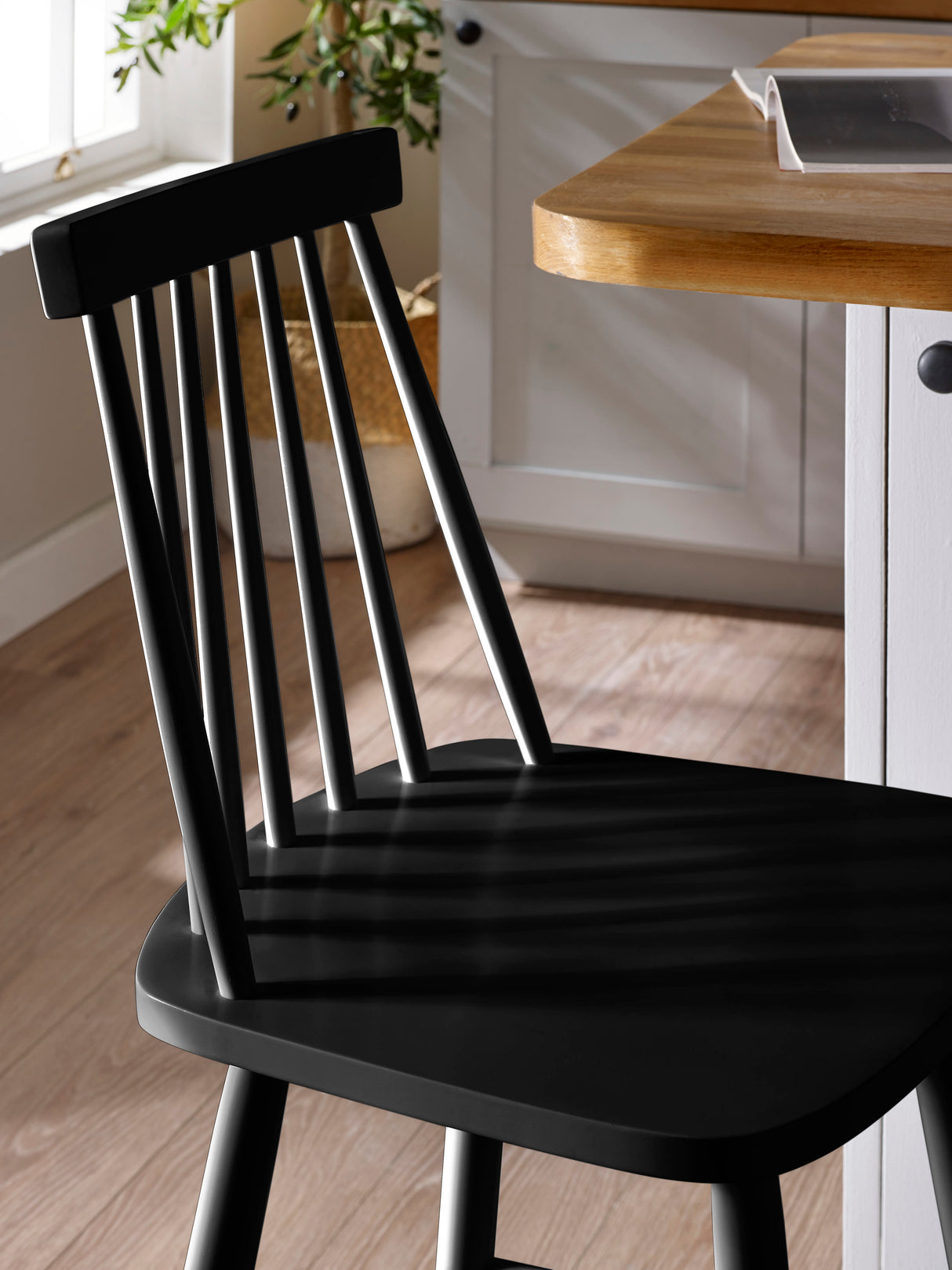 Alassio Spindle Back Bar Stool