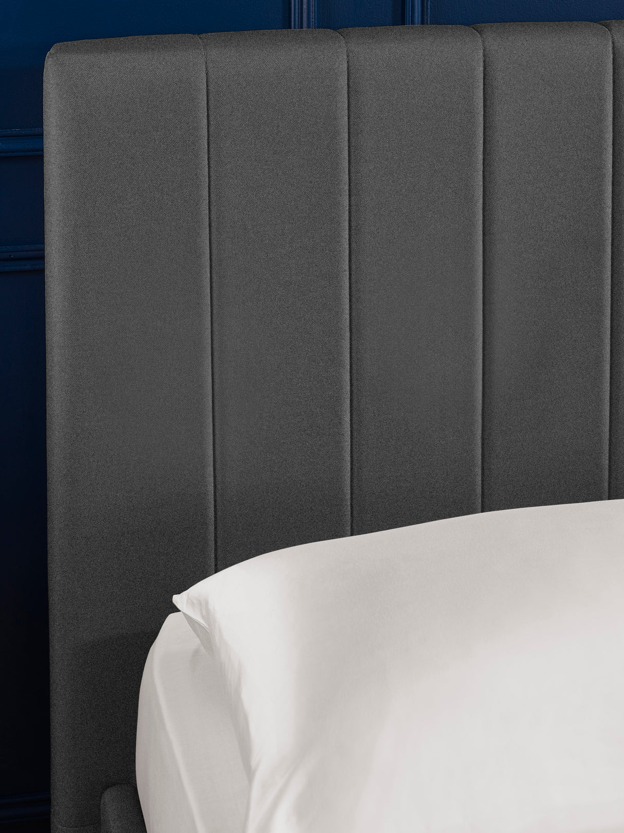 Aylen Upholstered Ottoman Storage Bed