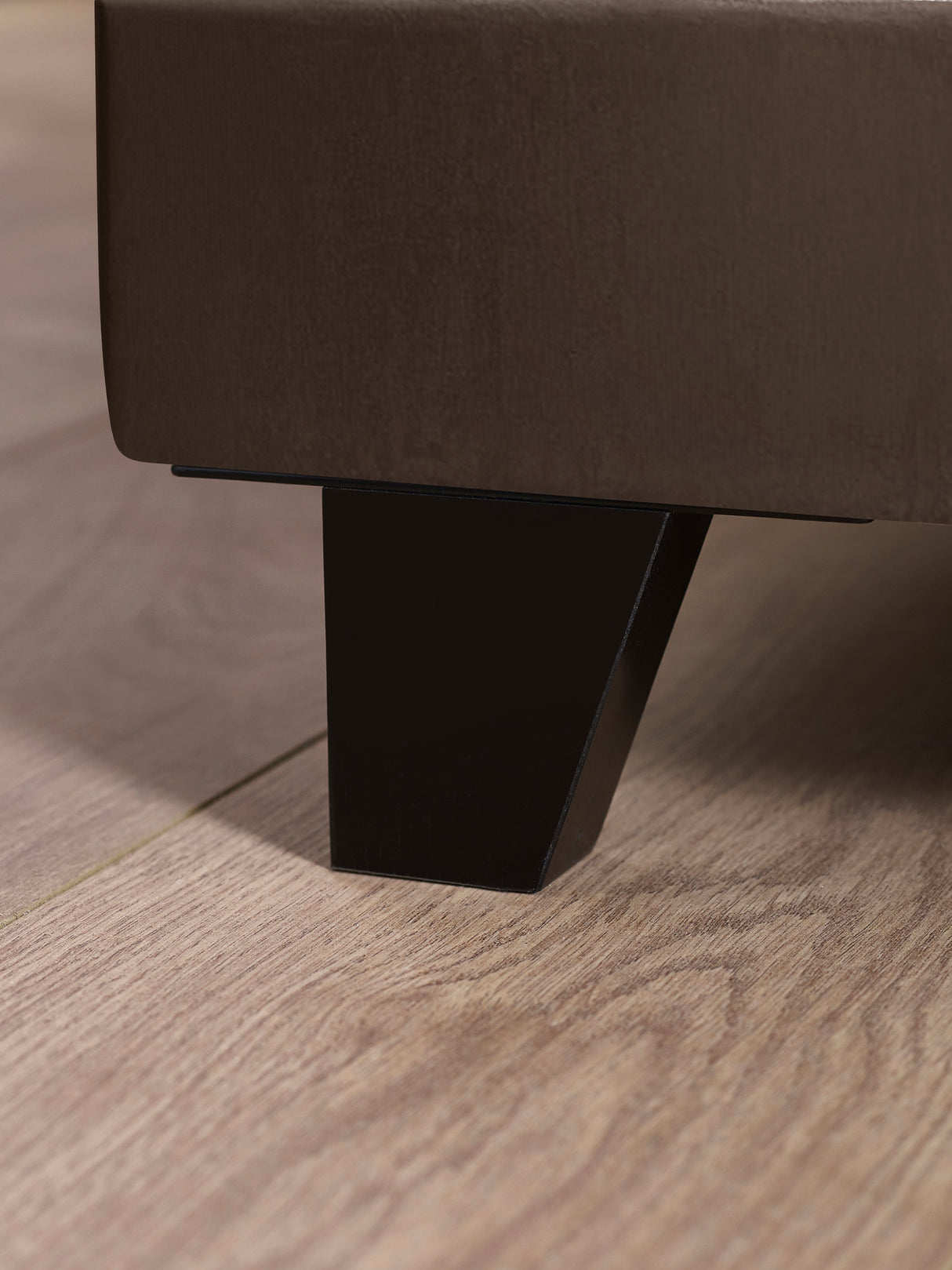 Aylen Upholstered Bed