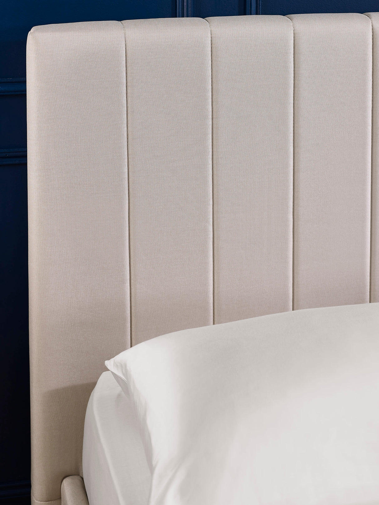 Aylen Upholstered Ottoman Storage Bed