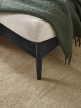 Belton Spindle Bed