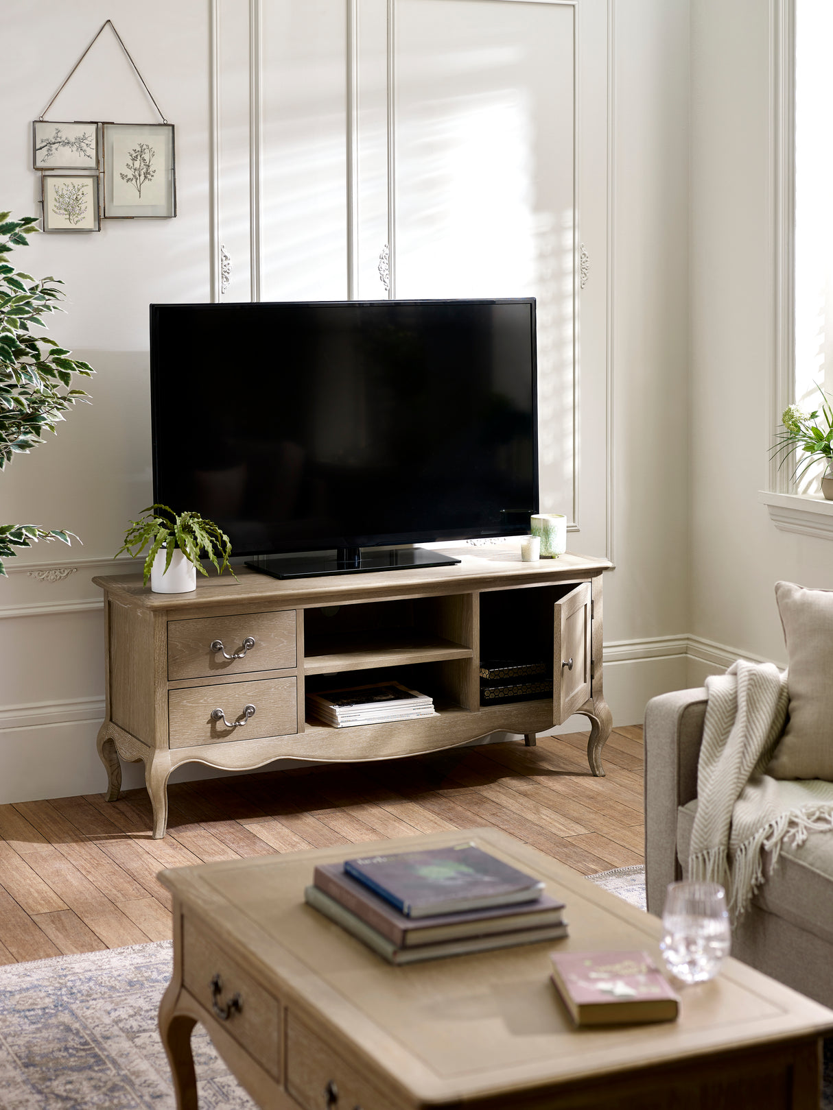 Camille French Style TV Unit