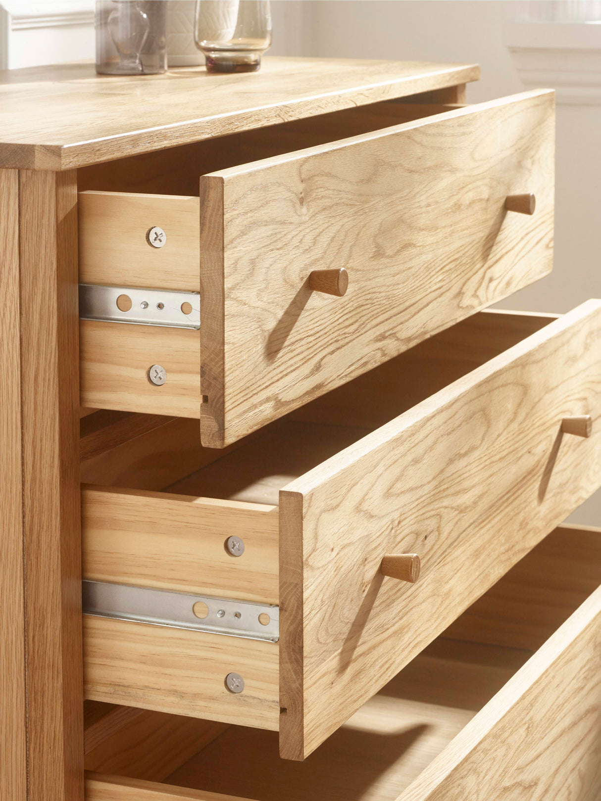 Coxmoor 5 Drawer Wide Chest