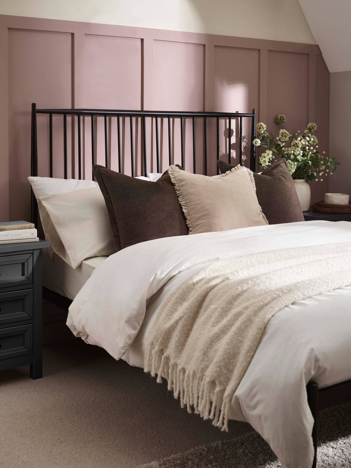 Floyd Metal Spindle Bed