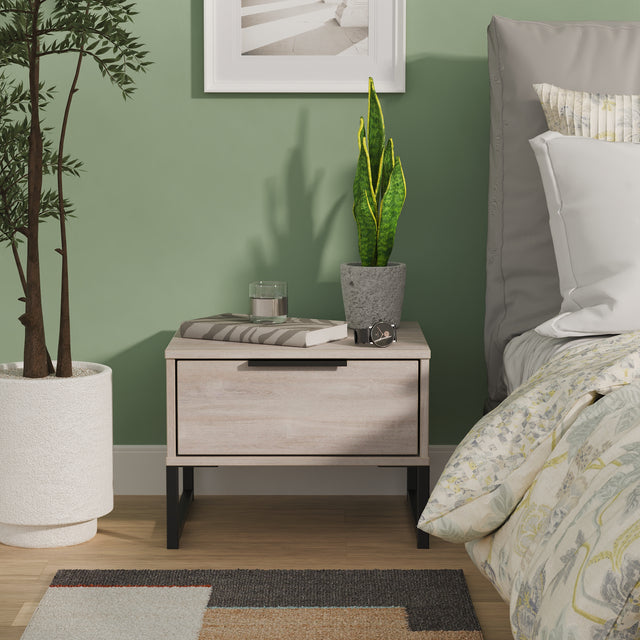 Hong Kong 1 Drawer Bedside Cabinet with Legs