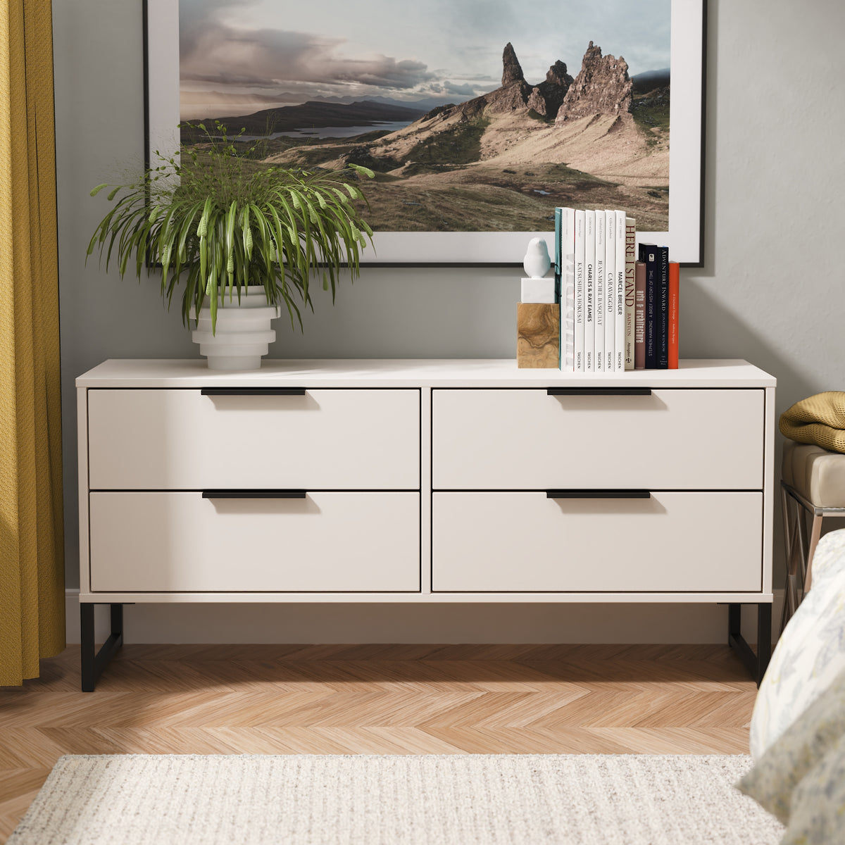 Hong Kong G 4 Drawer Bed Box