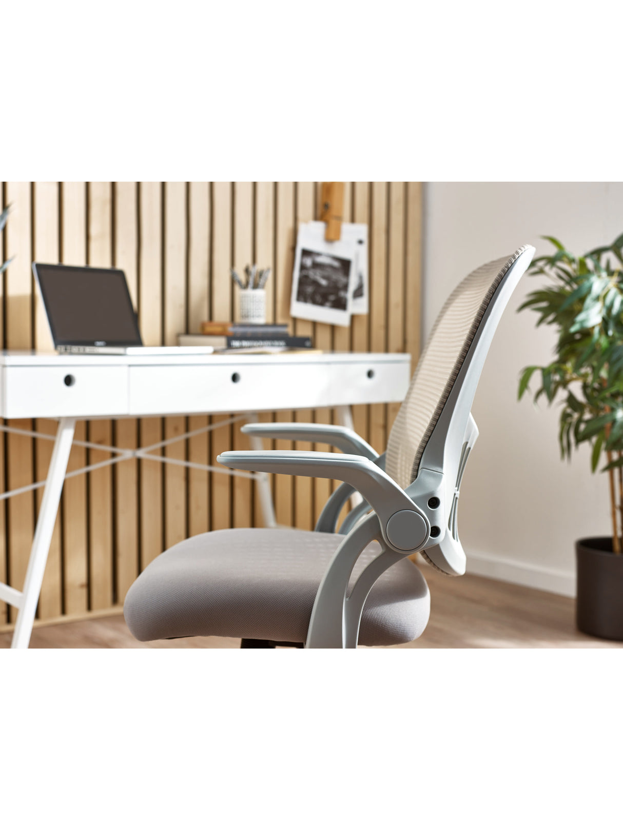 Juno Mesh office Chair