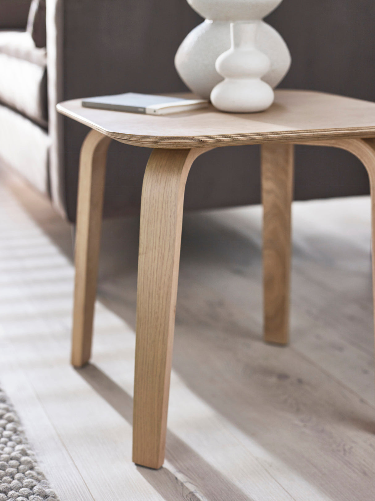 Kaito Square Side Table with Curved Legs
