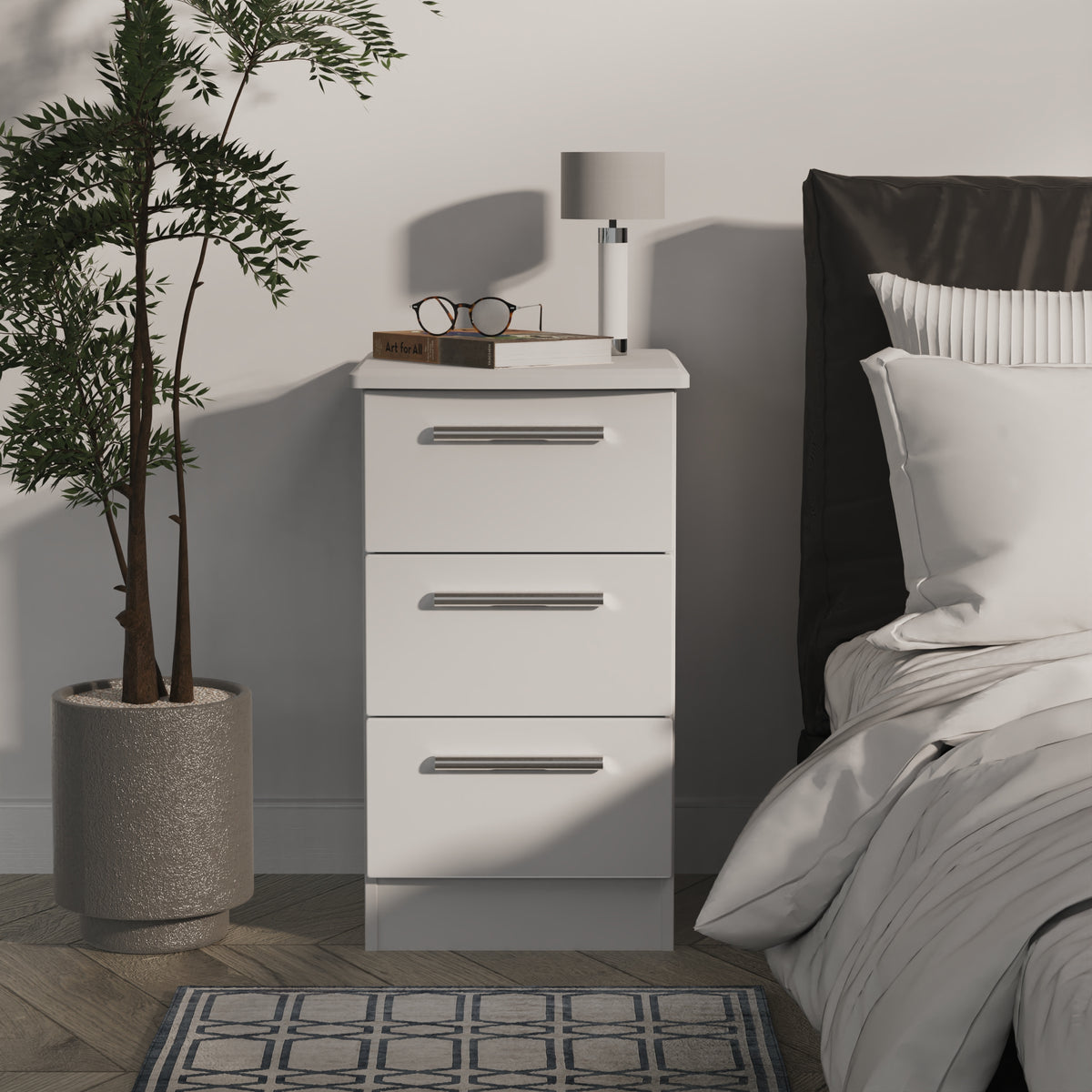 Knightsbridge 3 Drawer Bedside Cabinet