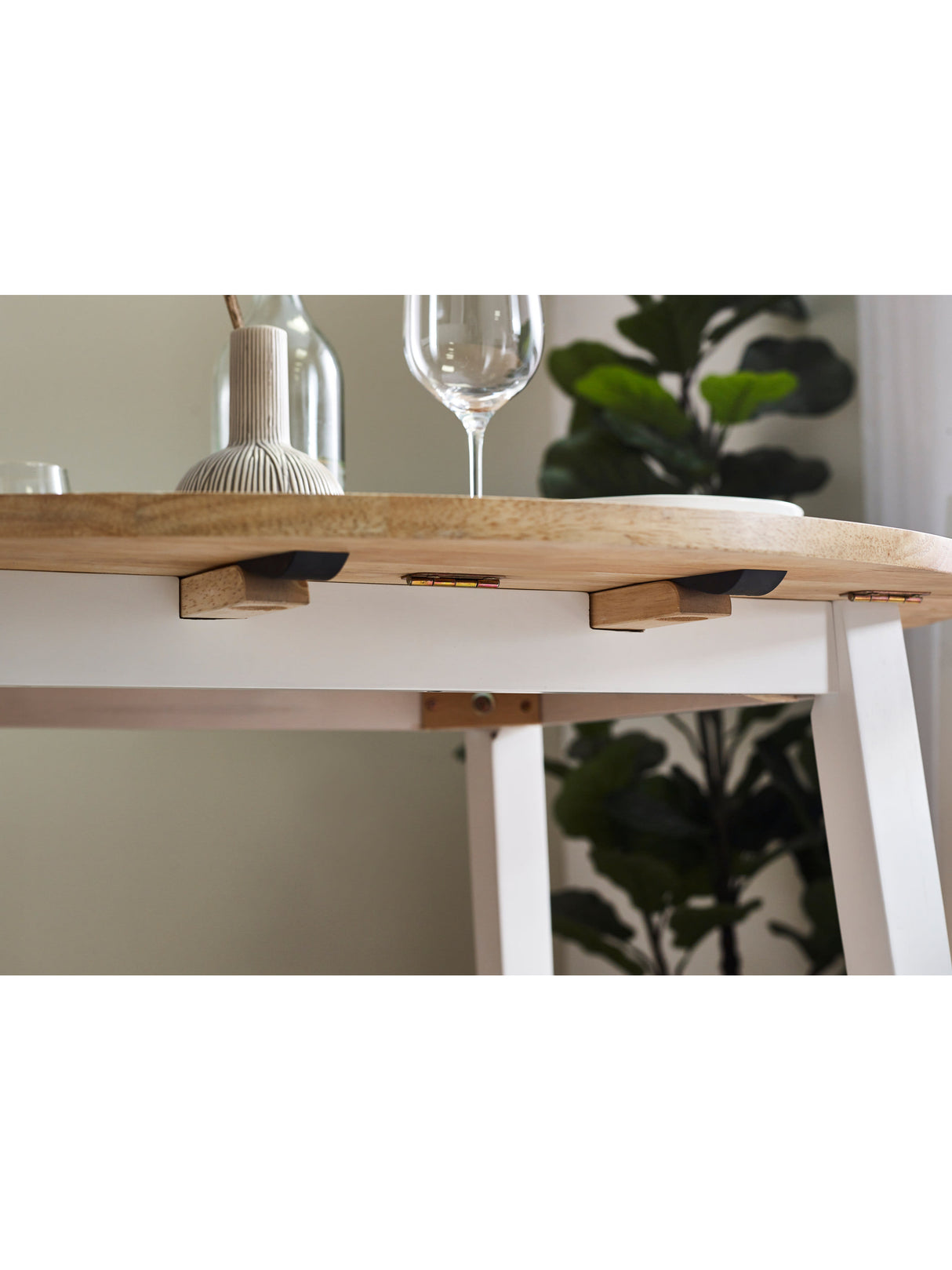 Linwood Round 2-4 Seater Drop Leaf Dining Table