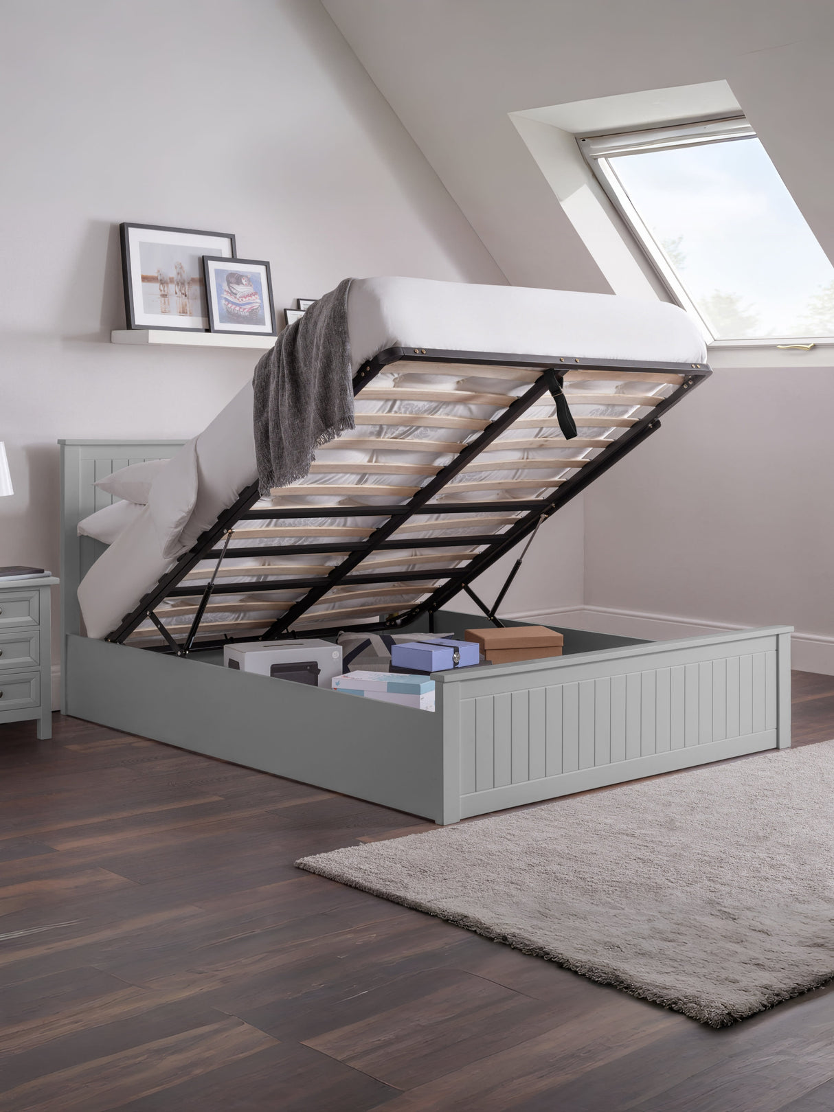 Maine Ottoman Storage Bed