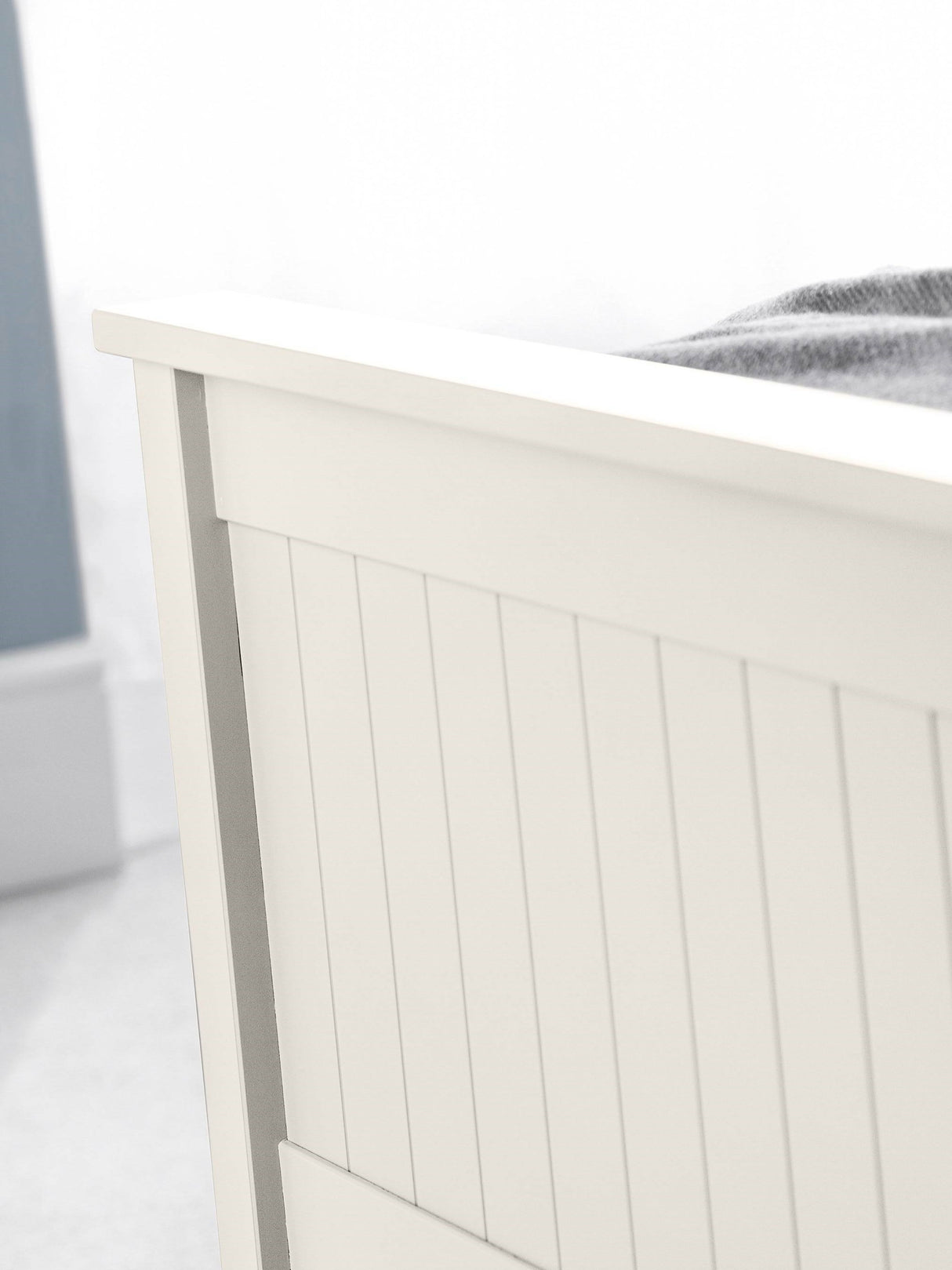 Maine Ottoman Storage Bed