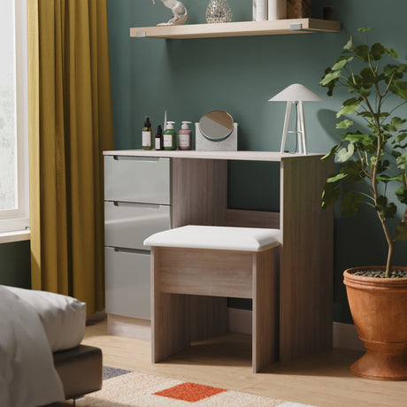 Milan Vanity