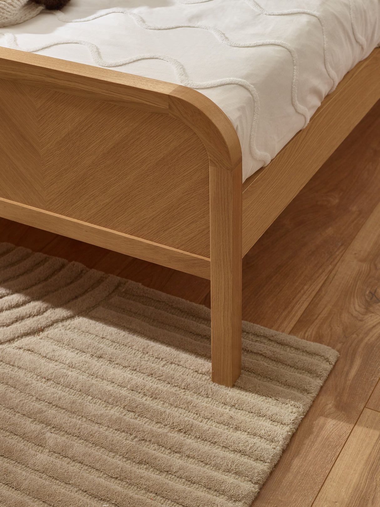 Milo Chevron Bed
