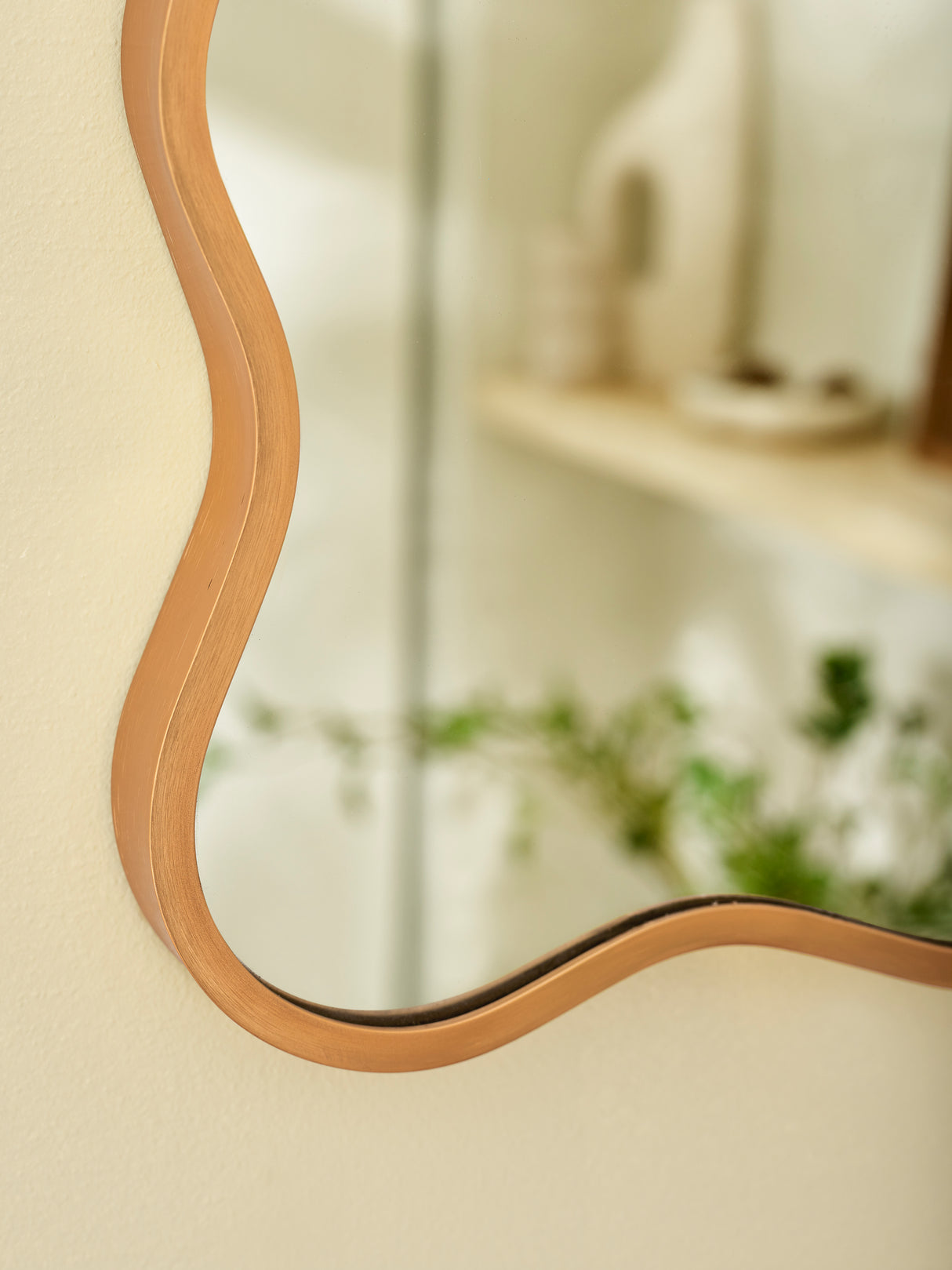 Stevie Wavy Edge Wall Mirror
