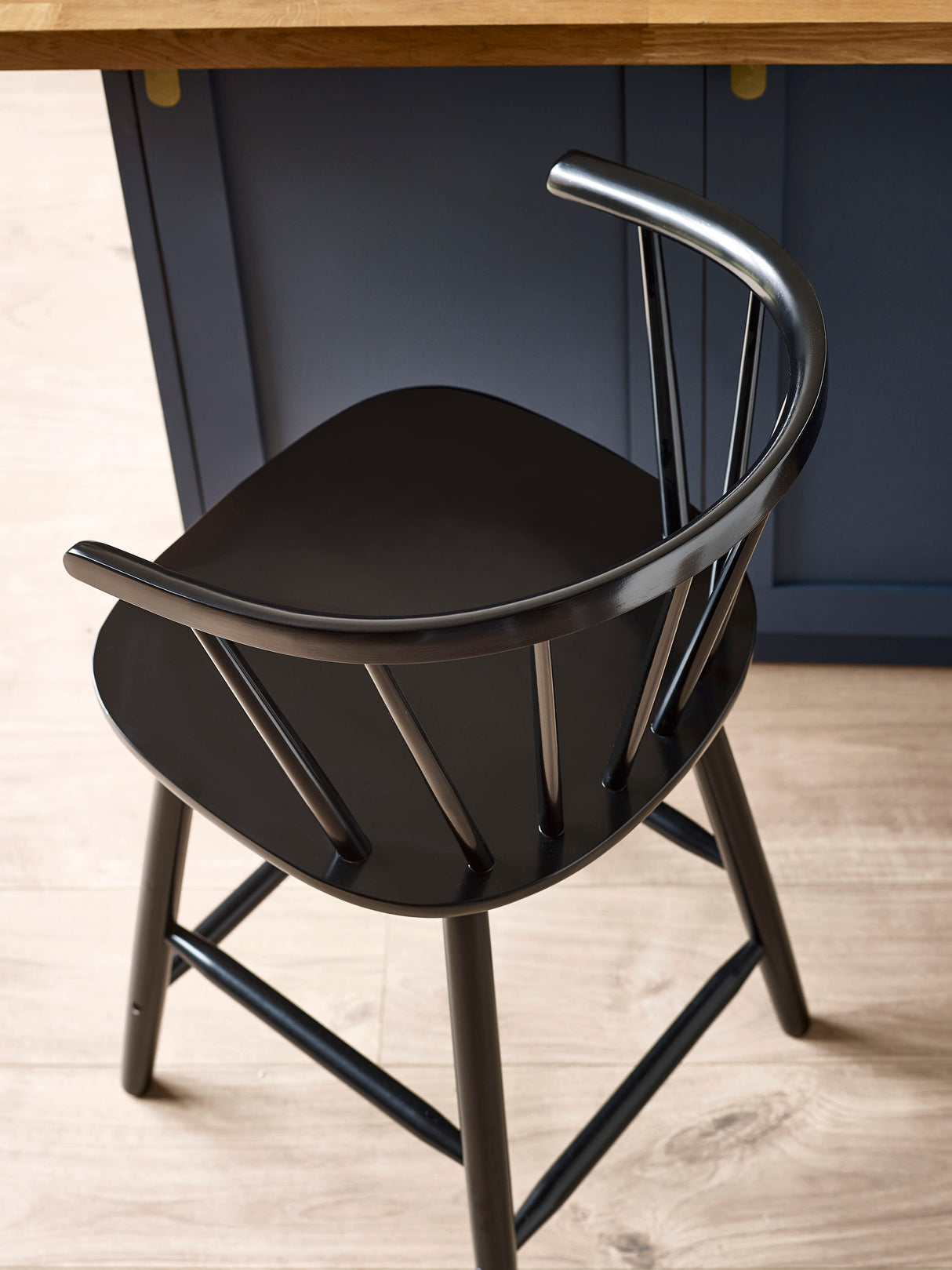 Modena Spindle Back Bar Stool