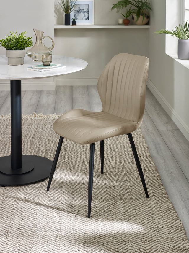 Morris Upholstered Dining Chair (Set of 4)