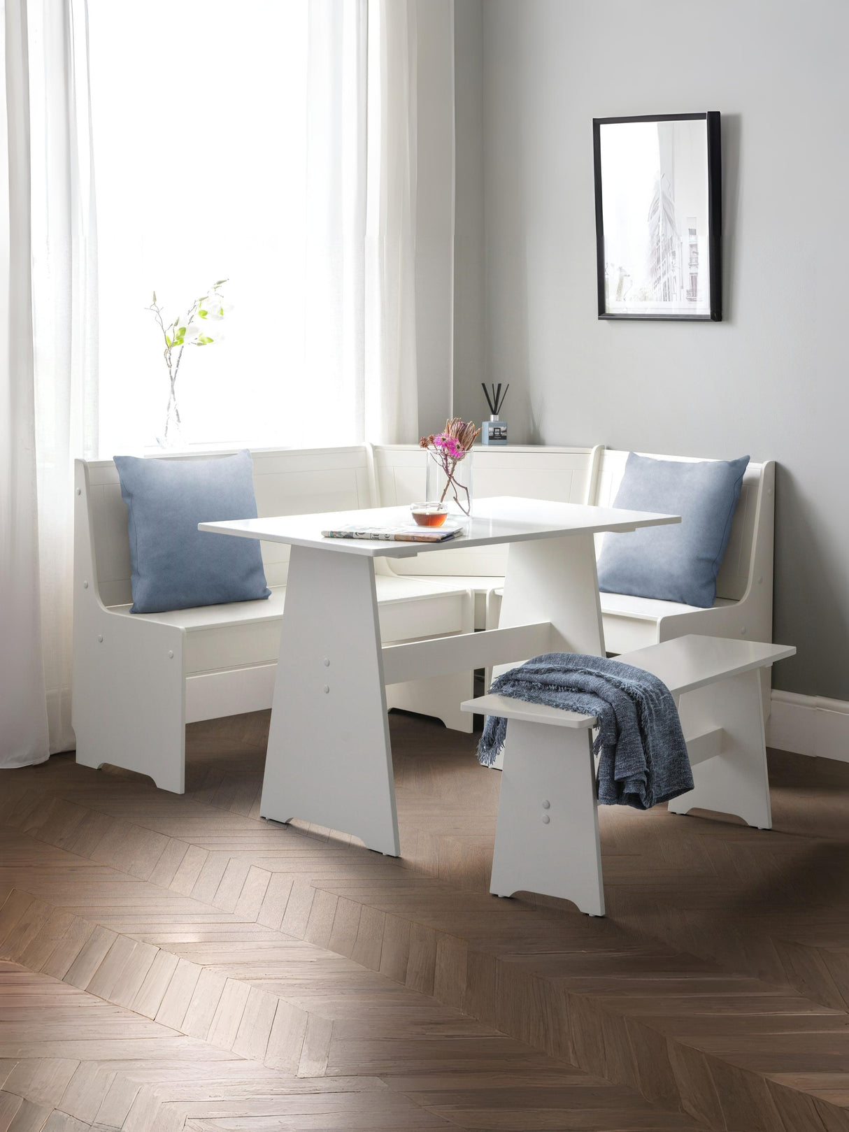Newport Corner 5 Seater Dining Set with Storage Bench