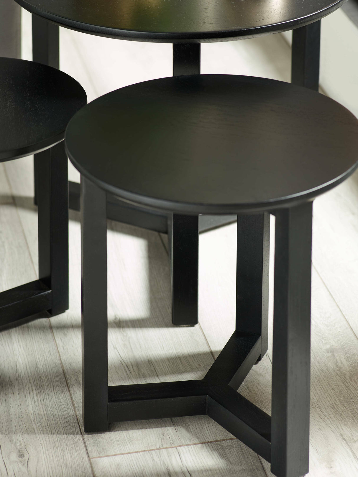 Nidri Round Nest of 3 Side Tables