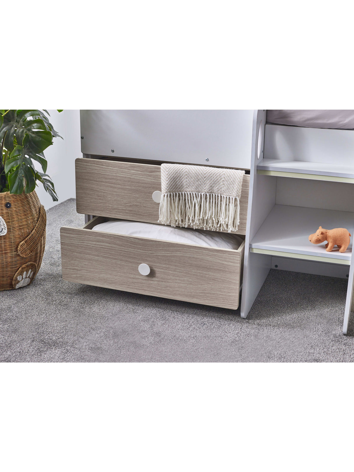 Orpheus Treehouse Mid Sleeper Bed