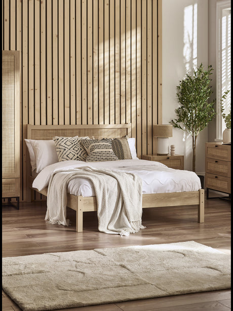 Padstow Rattan Bed