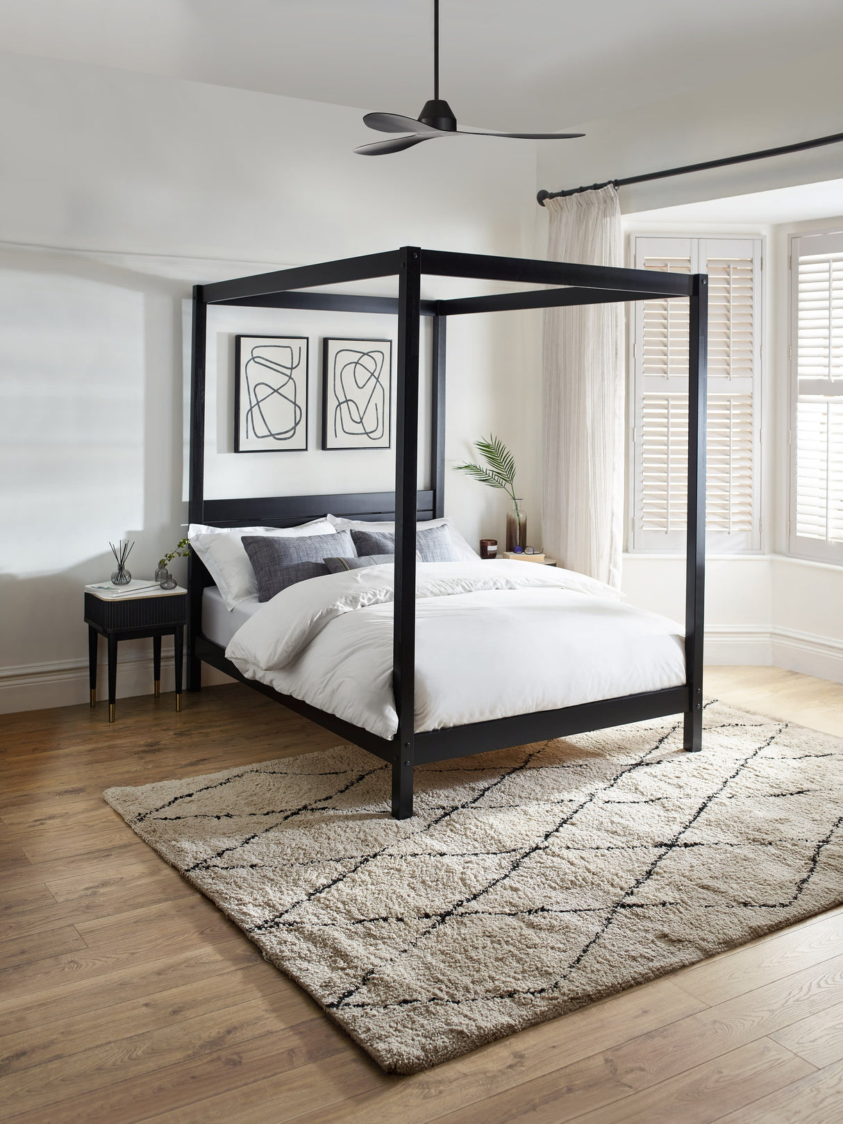 Roxanne Four Poster Bed