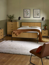 Sia Fluted Bed