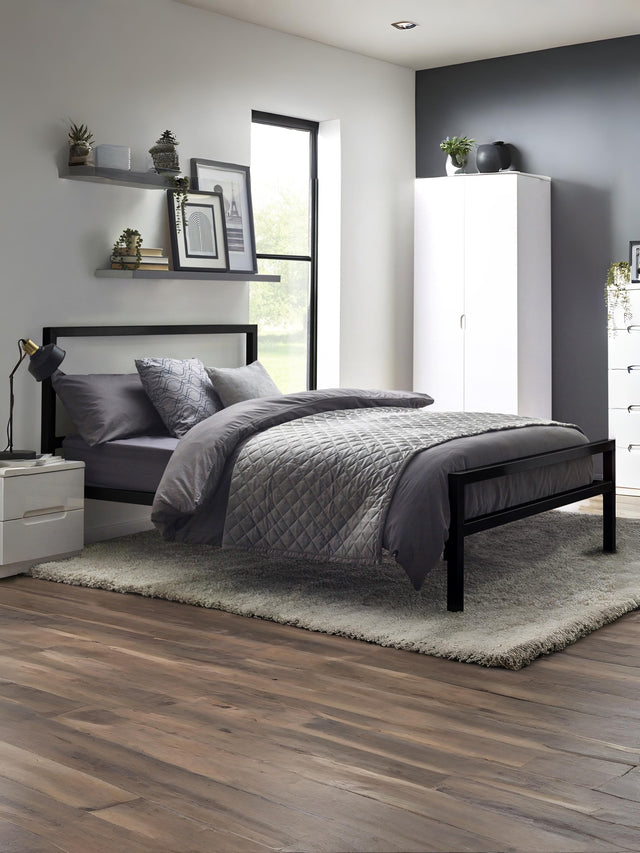 Soto Metal Bed