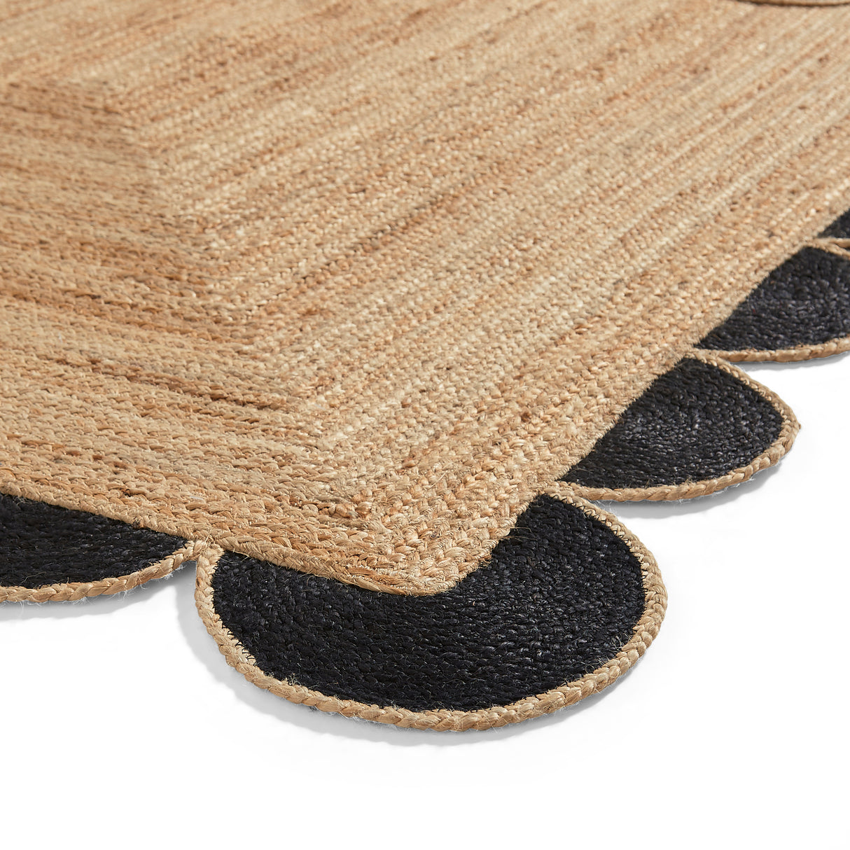 Savannah Jute Scallop Black Natural Rug