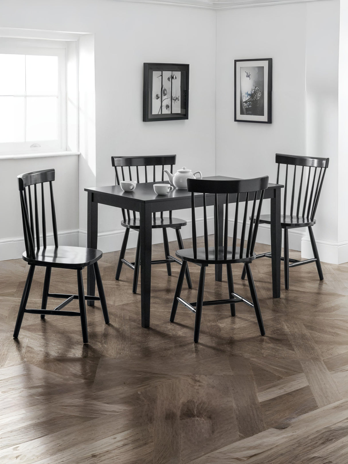 Torino Spindle Back Dining Chair (Set of 4)