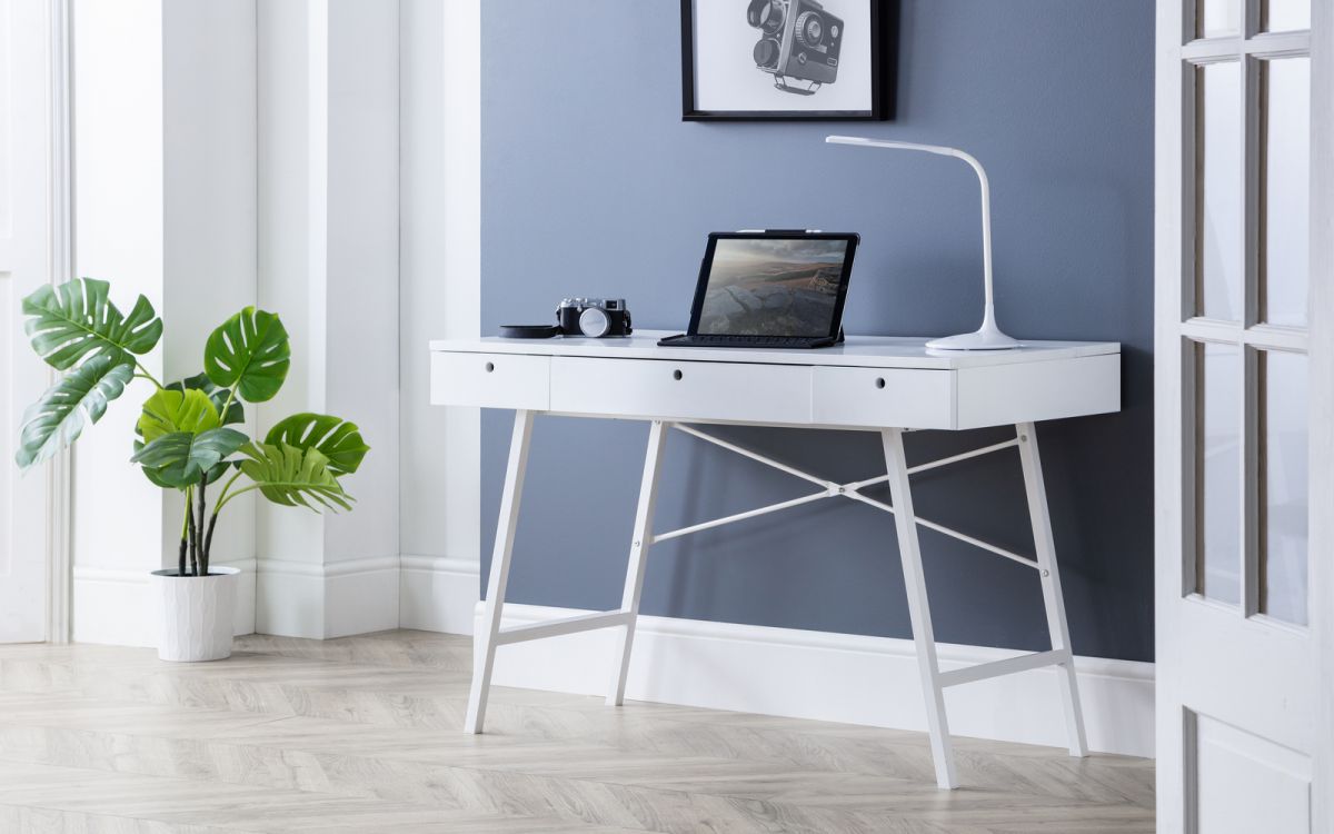 Trianon Desk